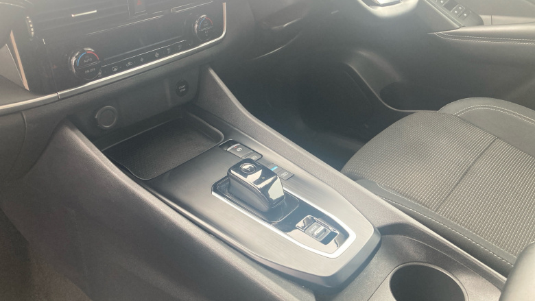 Nissan Qashqai 1.5 E-Power Acenta Premium 5dr Auto Hybrid Hatchback